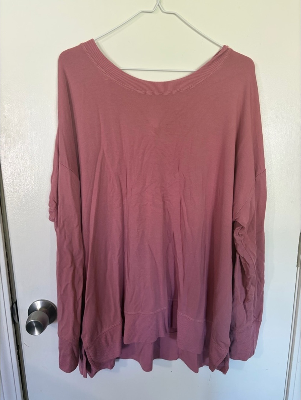 Women's Workshop 2X Relaxed Long-Sleeve Top in Dusty Rose Tote1